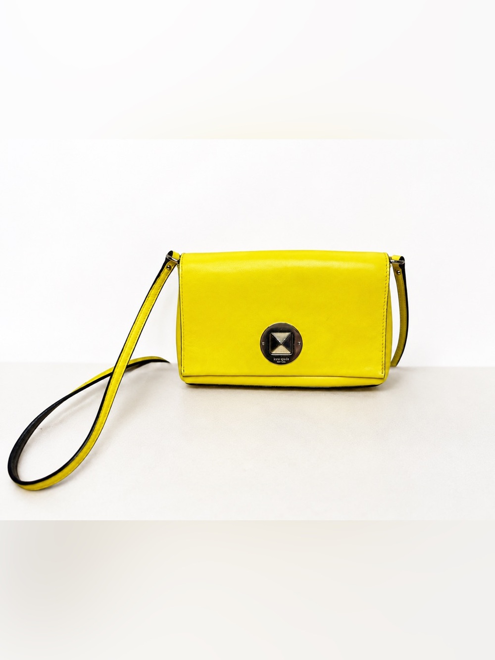 Kate Spade Storybook Brightspot Avenue Sally Crossbody Bag Neon Yellow Turnlock